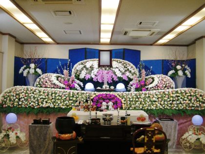 一般葬 洋花祭壇 市川市 寺院斎場